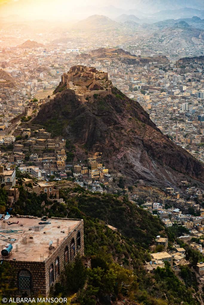 مدينة تعز وقلعة القاهرة